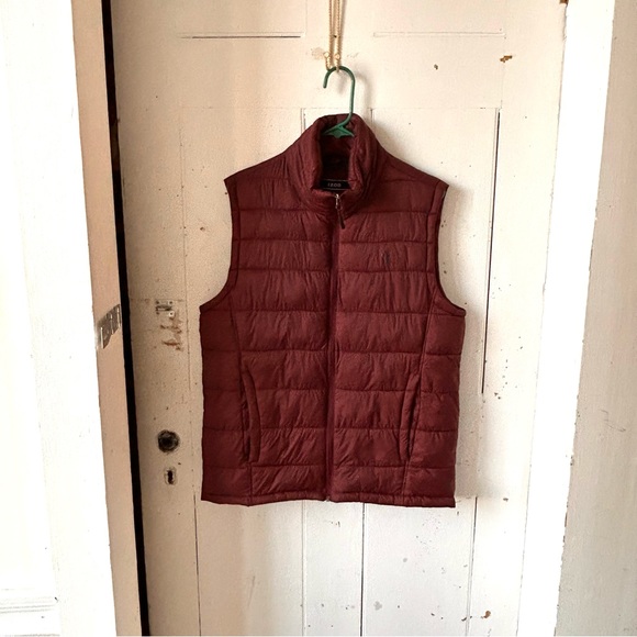 Izod Men's Maroon Puffer Quilted Vest - Picture 4 of 11